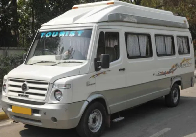 15 Seater Tempo Traveller