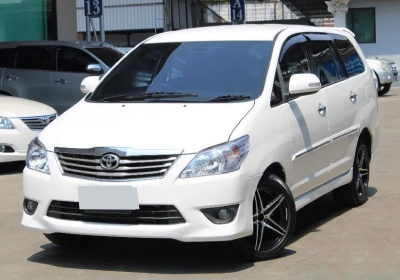 Toyota Innova Cab